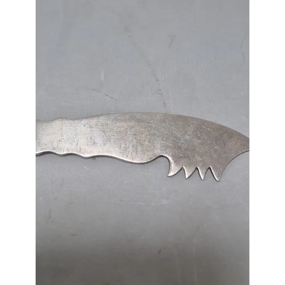 💥 Rare ASSYRIAN HEAD by 1847 Rogers Bros. Cheese Knife Wide Handle 7.5